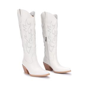 NWT White Cowboy Boots for Women